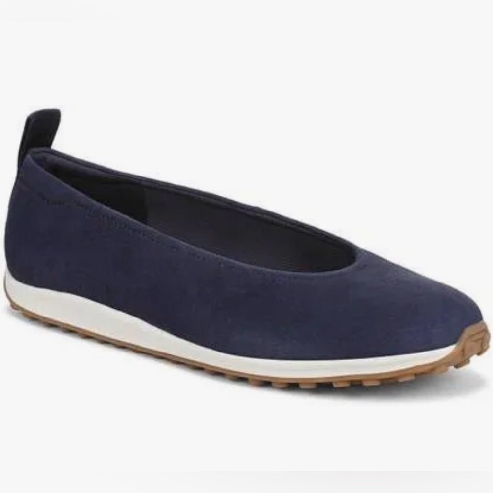 NIB Naturalizer Women's Carla Sport Slip On Midnight Blue size 7.5M